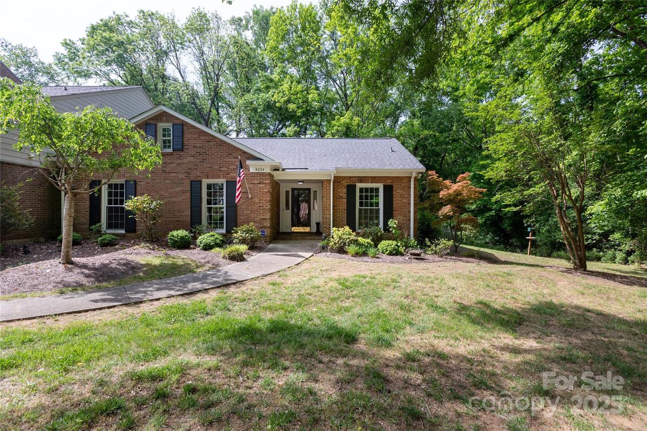 4234 Woodglen Ln., Charlotte, NC 28226