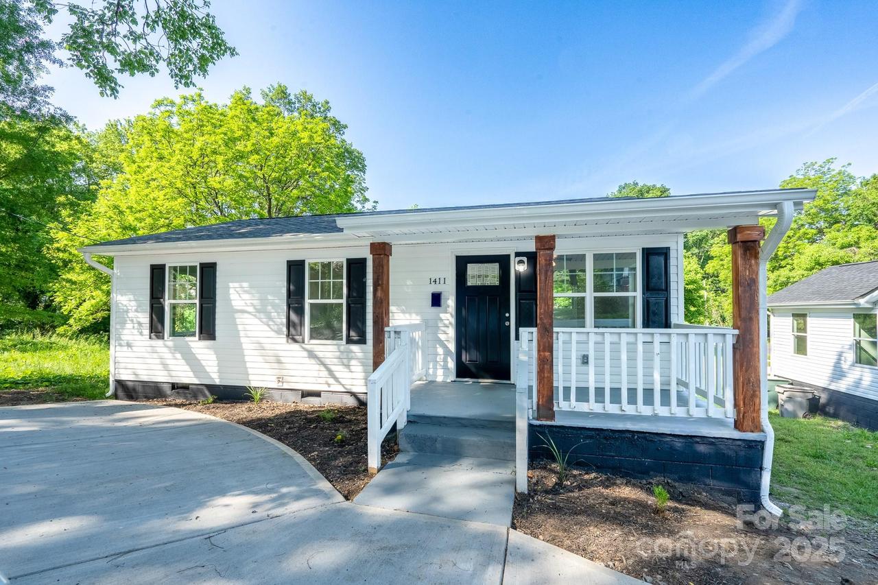 1411 Caldwell St., Gastonia, NC 28052