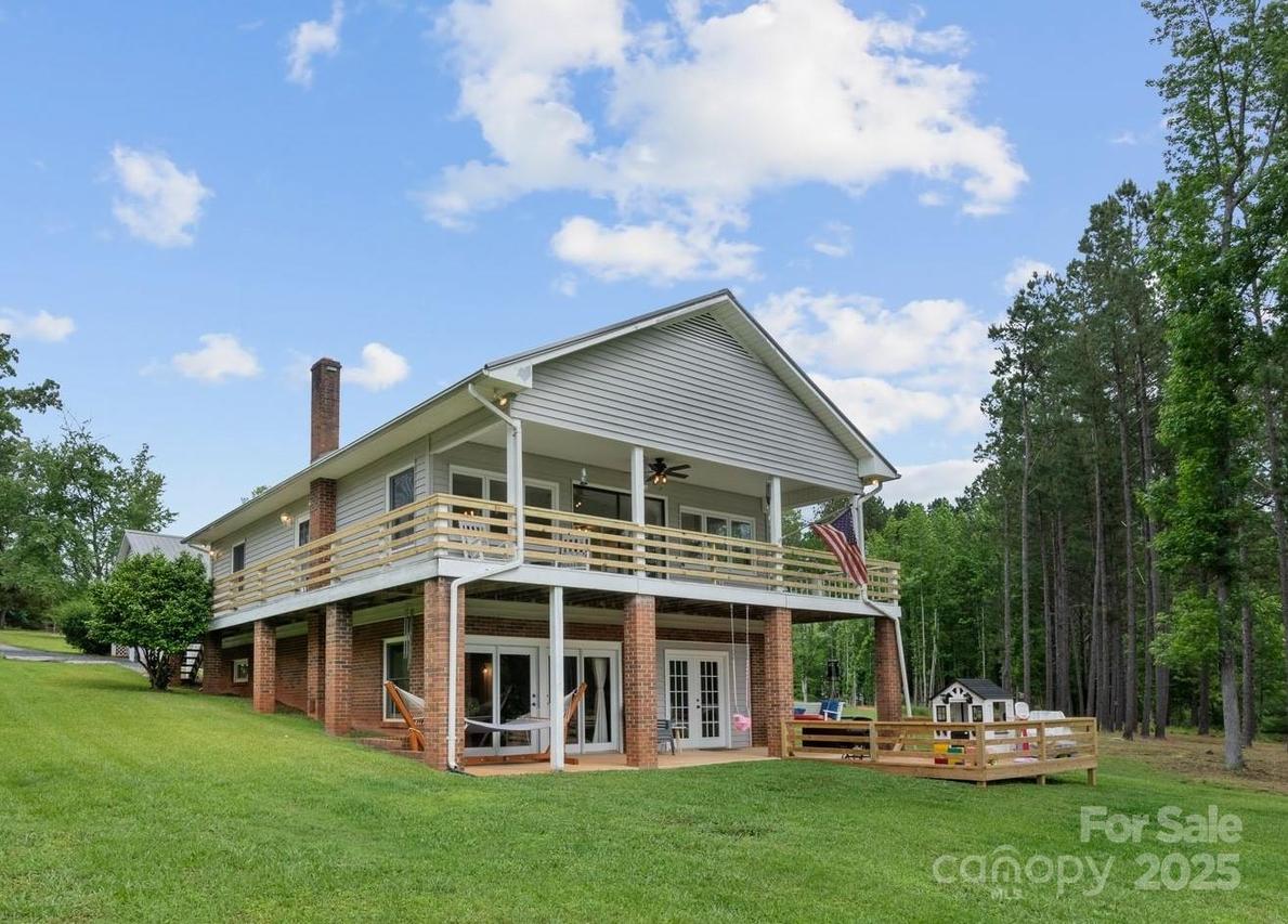 281 Emerald Shores Rd., Mount Gilead, NC 27306