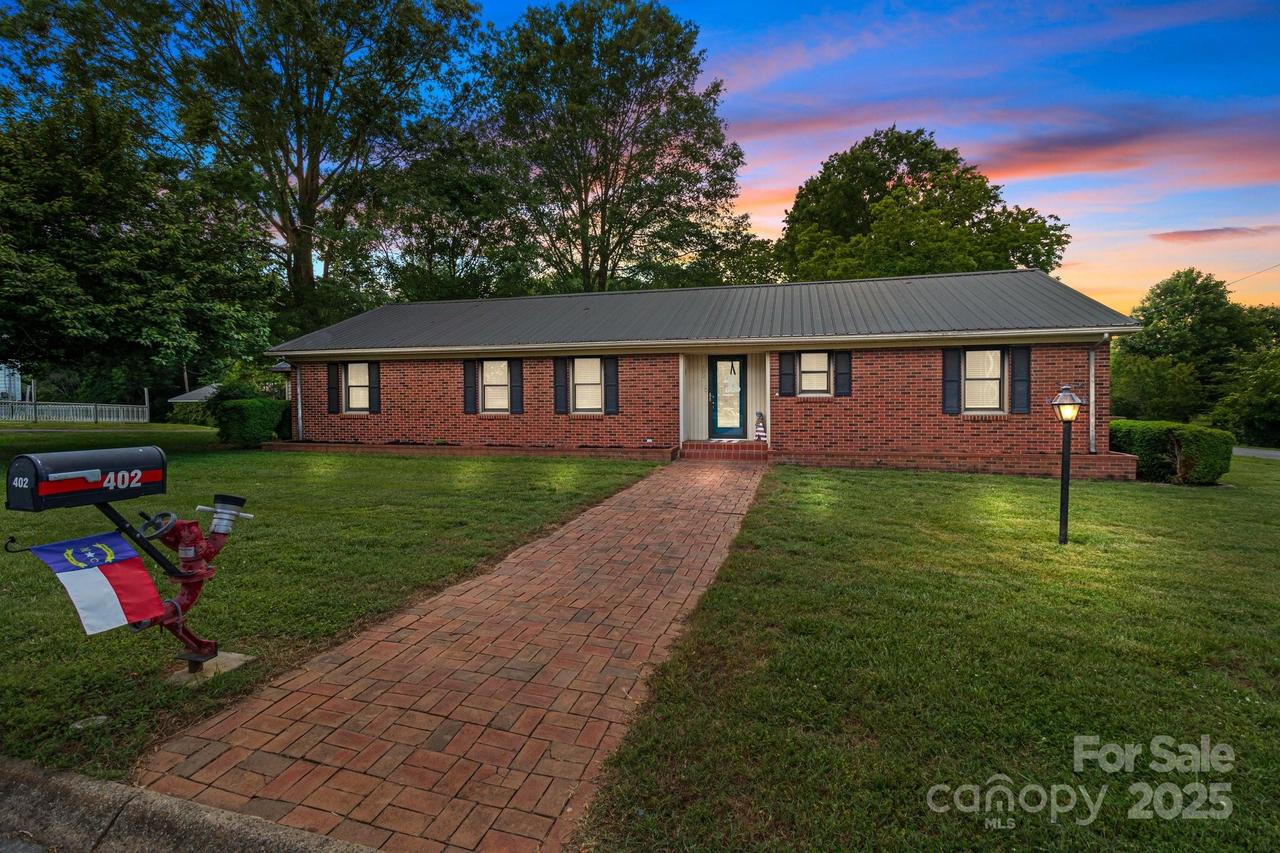 402 School St., Rockwell, NC 28138