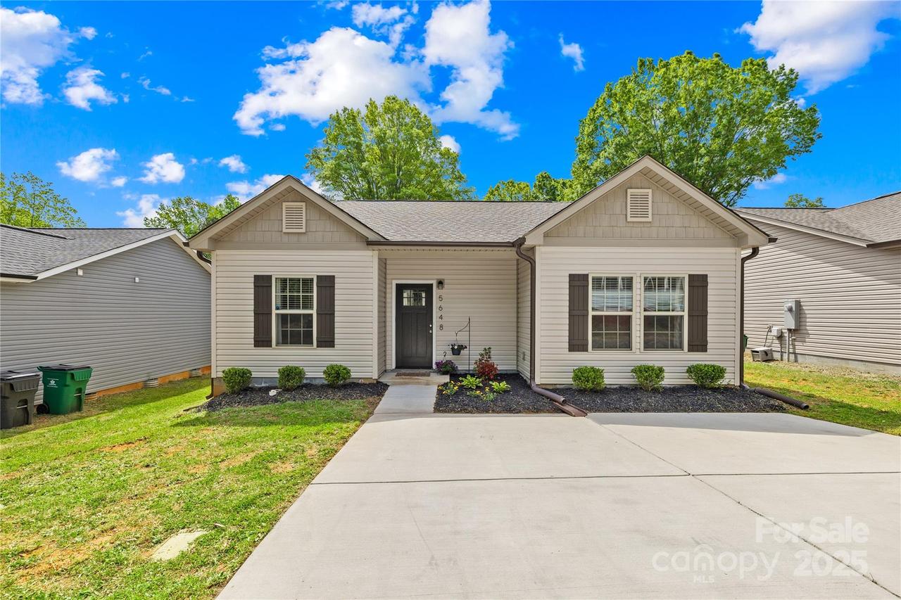 5648 Woodard St., Charlotte, NC 28269