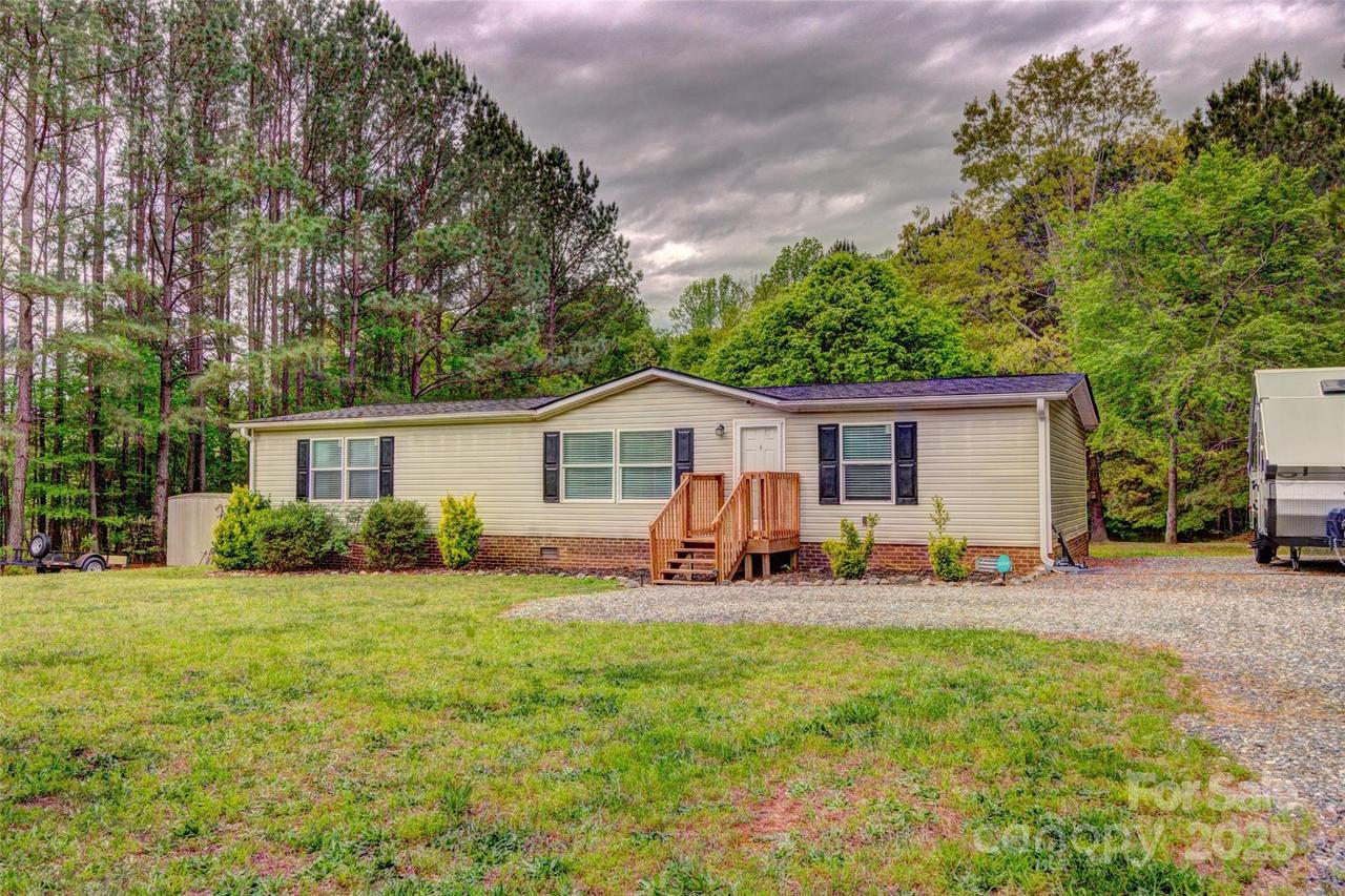 101 J M Ln., Lawndale, NC 28090