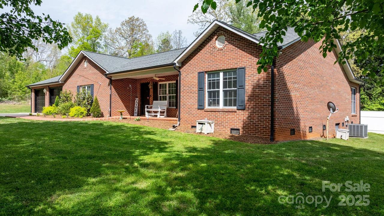 503 Sanford Gragg Rd., Hudson, NC 28638