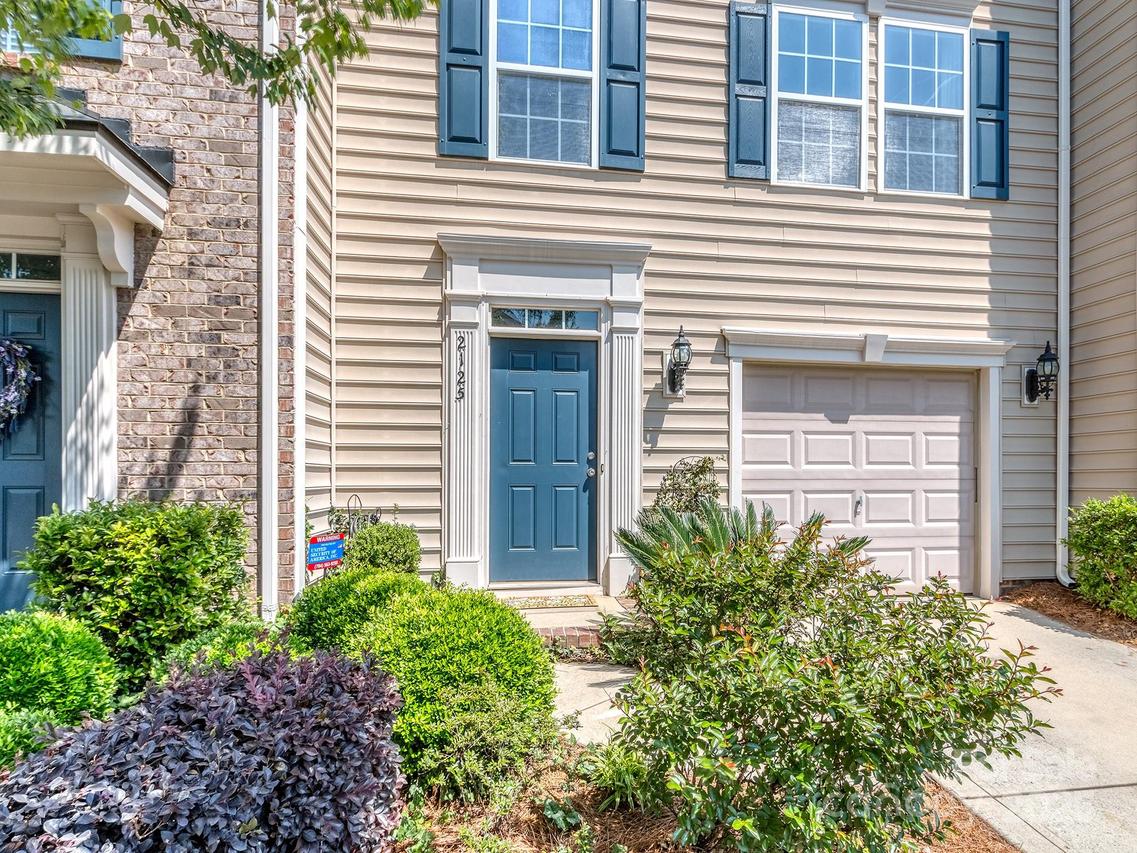 2125 Belle Vernon Ave., Charlotte, NC 28210
