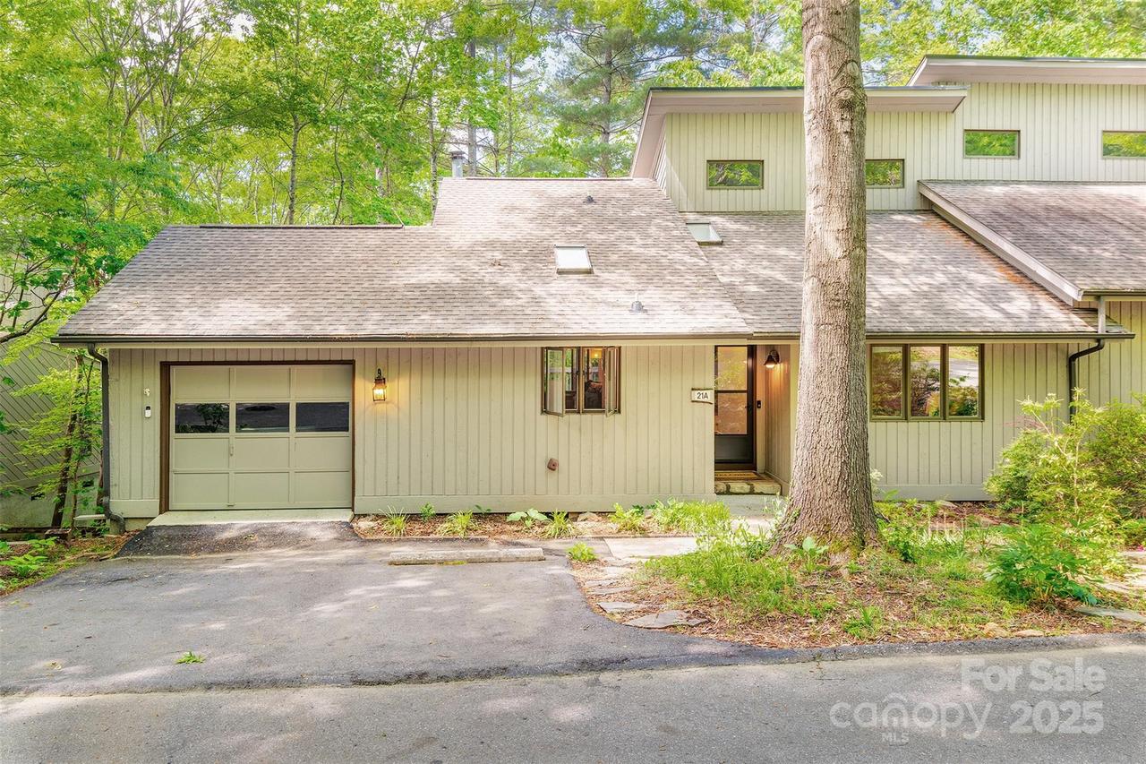 21A Cedarwood Ter., Asheville, NC 28803