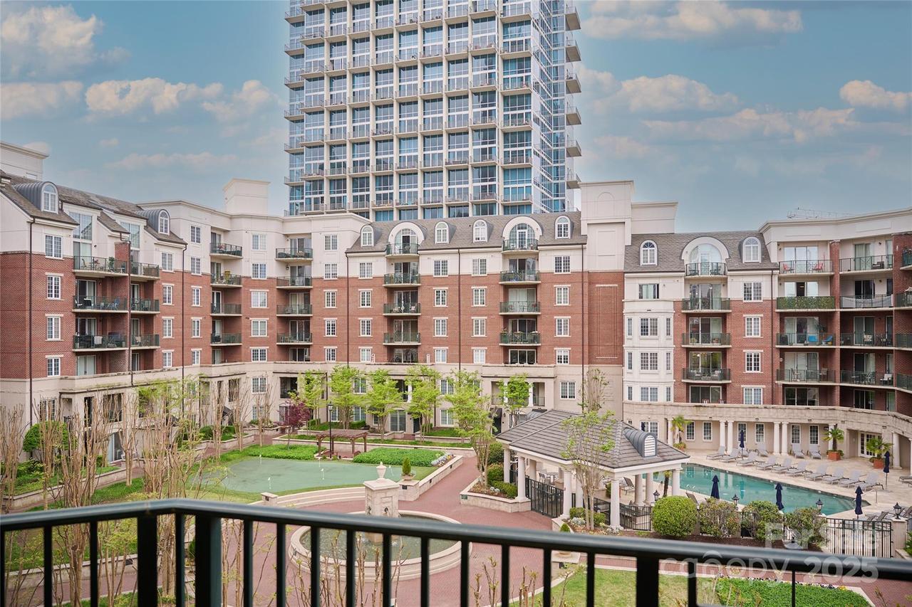 300 W 5th St. #404, Charlotte, NC 28202