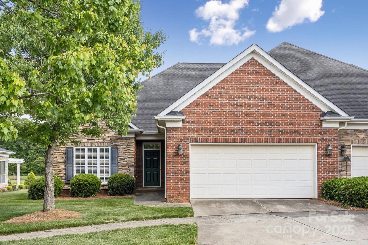 2910 Lake James Ct., Monroe, NC 28110