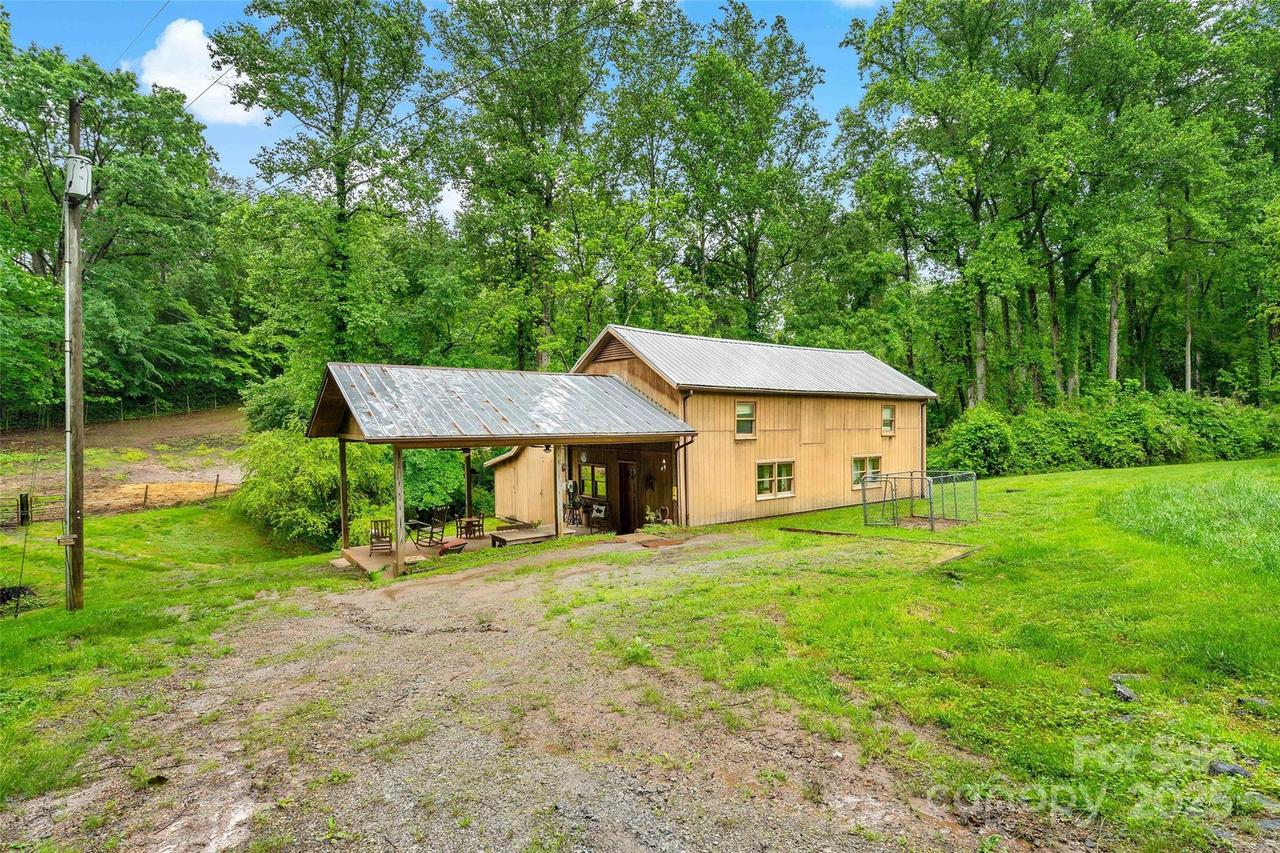 6331 Hudlow Rd., Union Mills, NC 28167