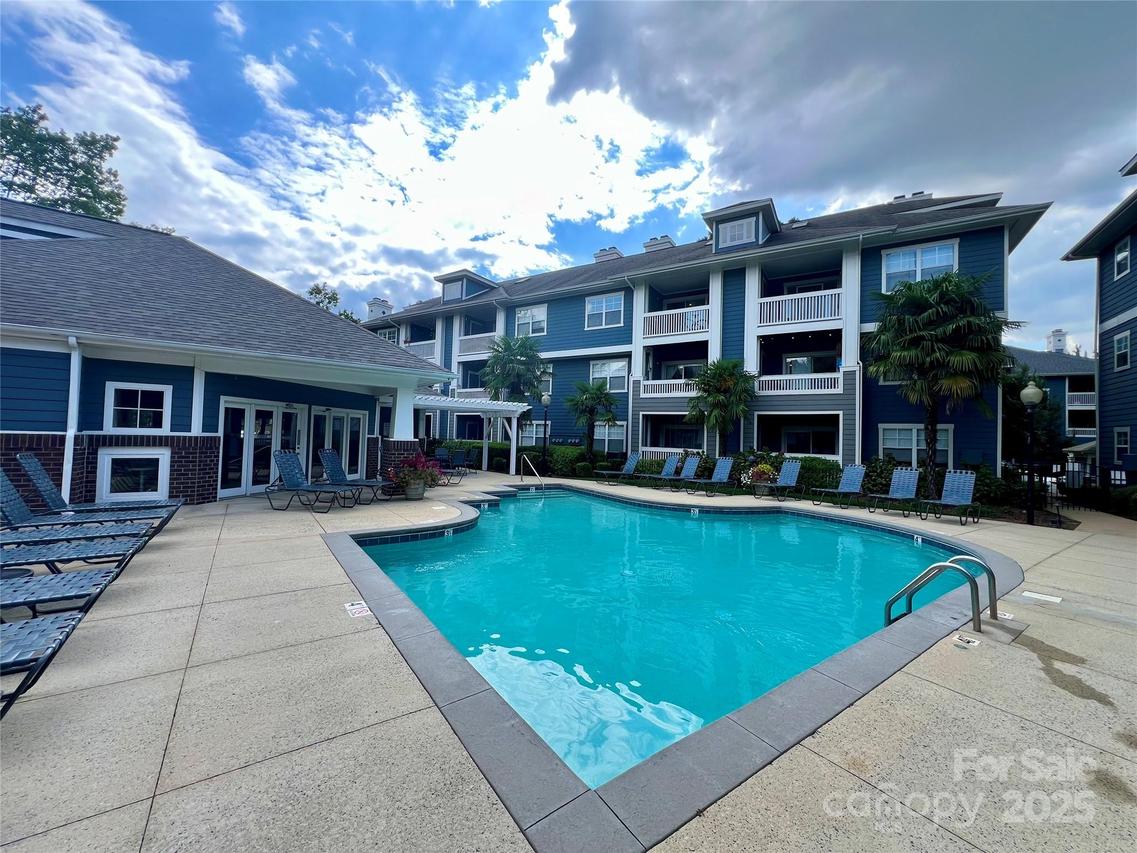 2209 Sumner Green Ave. #M, Charlotte, NC 28203