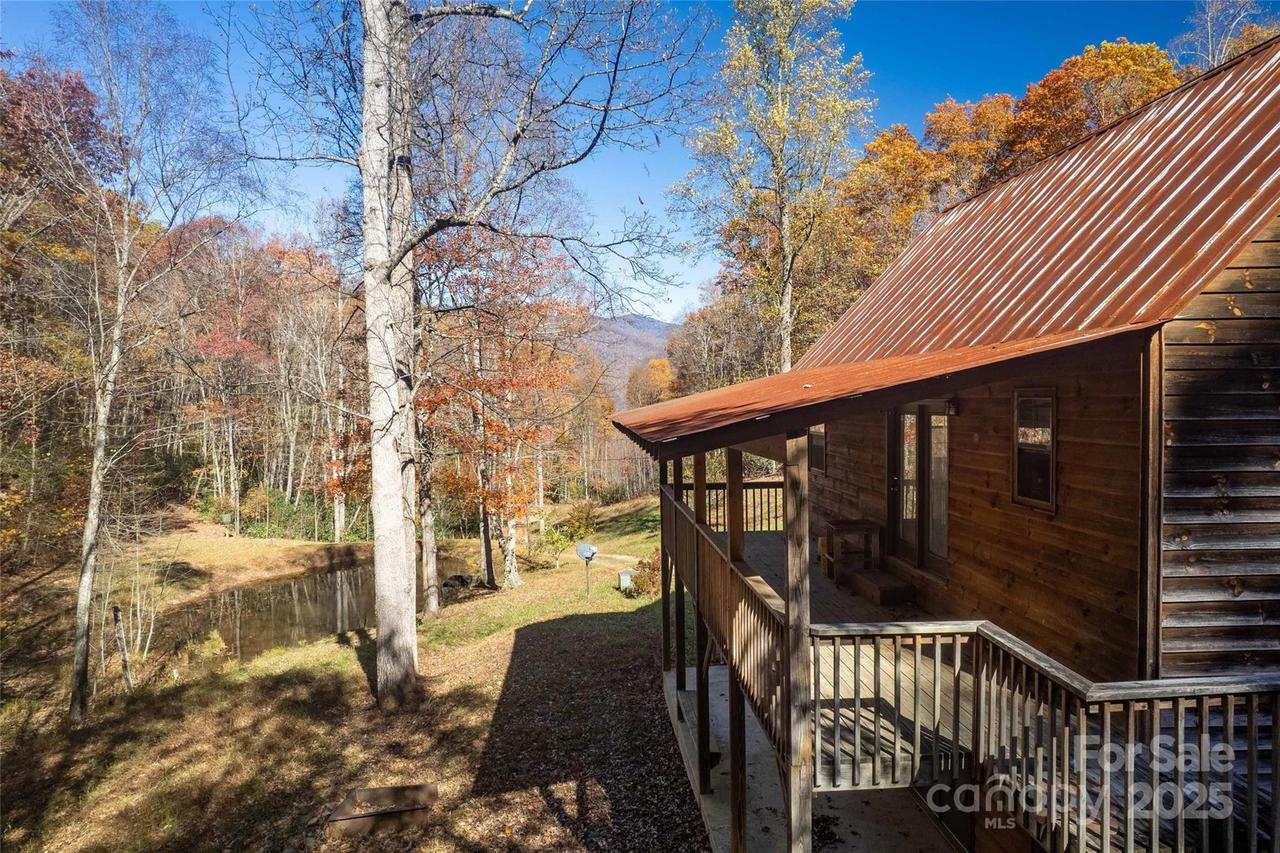 930 Copperhead Cove, Sylva, NC 28779