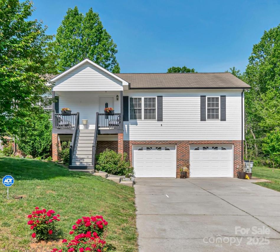 2314 Good Shepard Ct., Lenoir, NC 28645