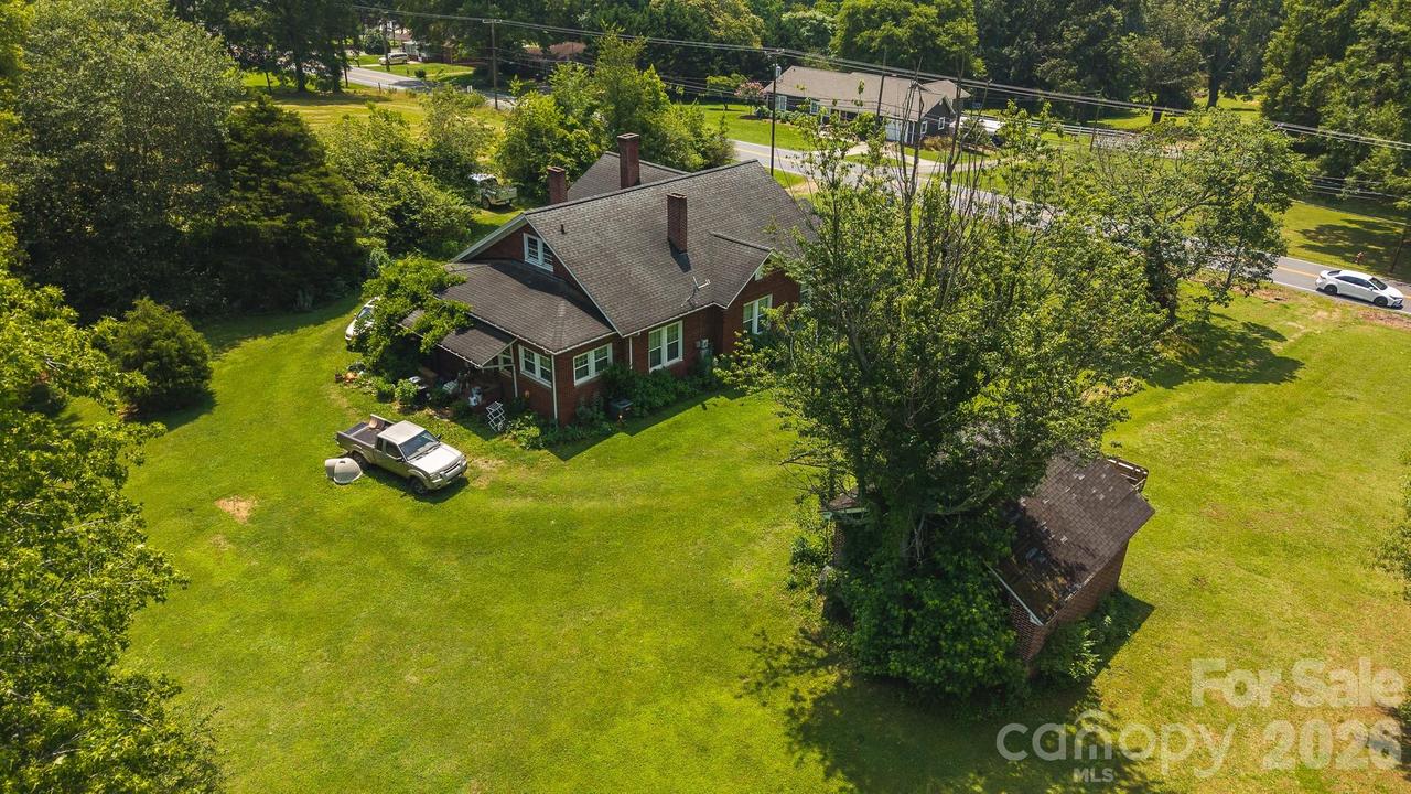 1040 Nc 90 Hwy., Taylorsville, NC 20681