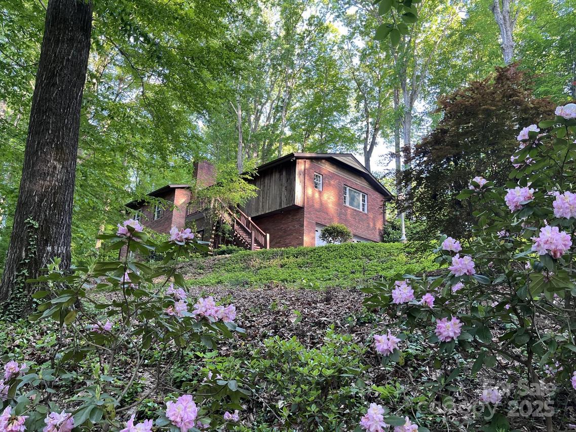 231 Davis Dr., Morganton, NC 28655