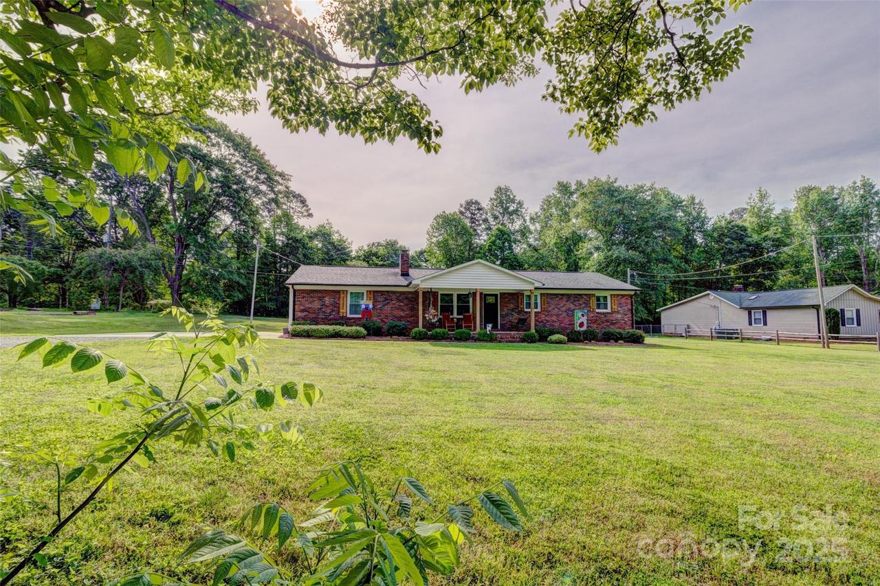 1009 High Shoals Rd., Lincolnton, NC 28092