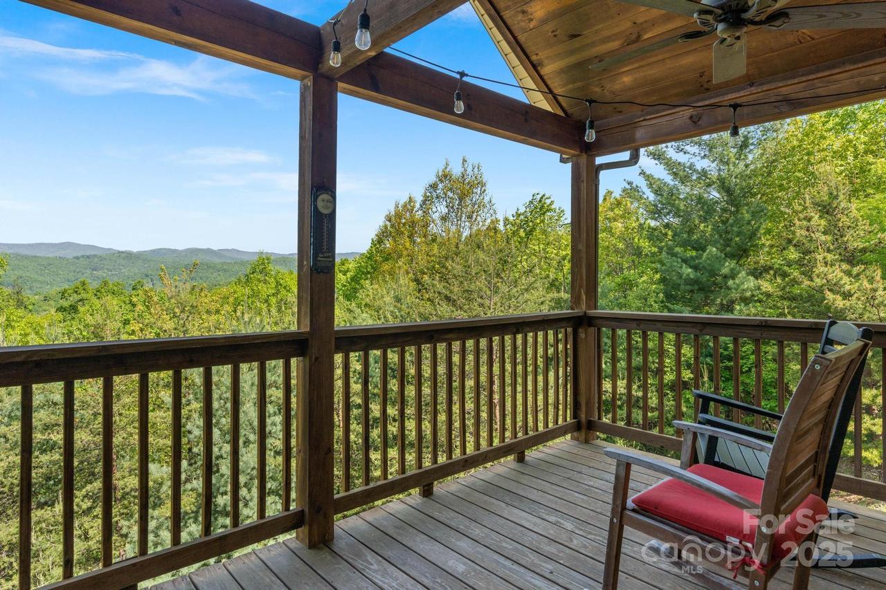1760 Buck Mountain Rd., Purlear, NC 28665