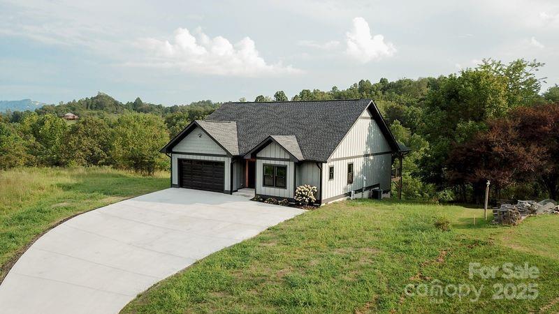 15 Woodchuck Cove, Alexander, NC 28701