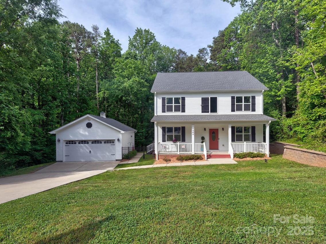 1904 Lark Ln., Stanley, NC 28164