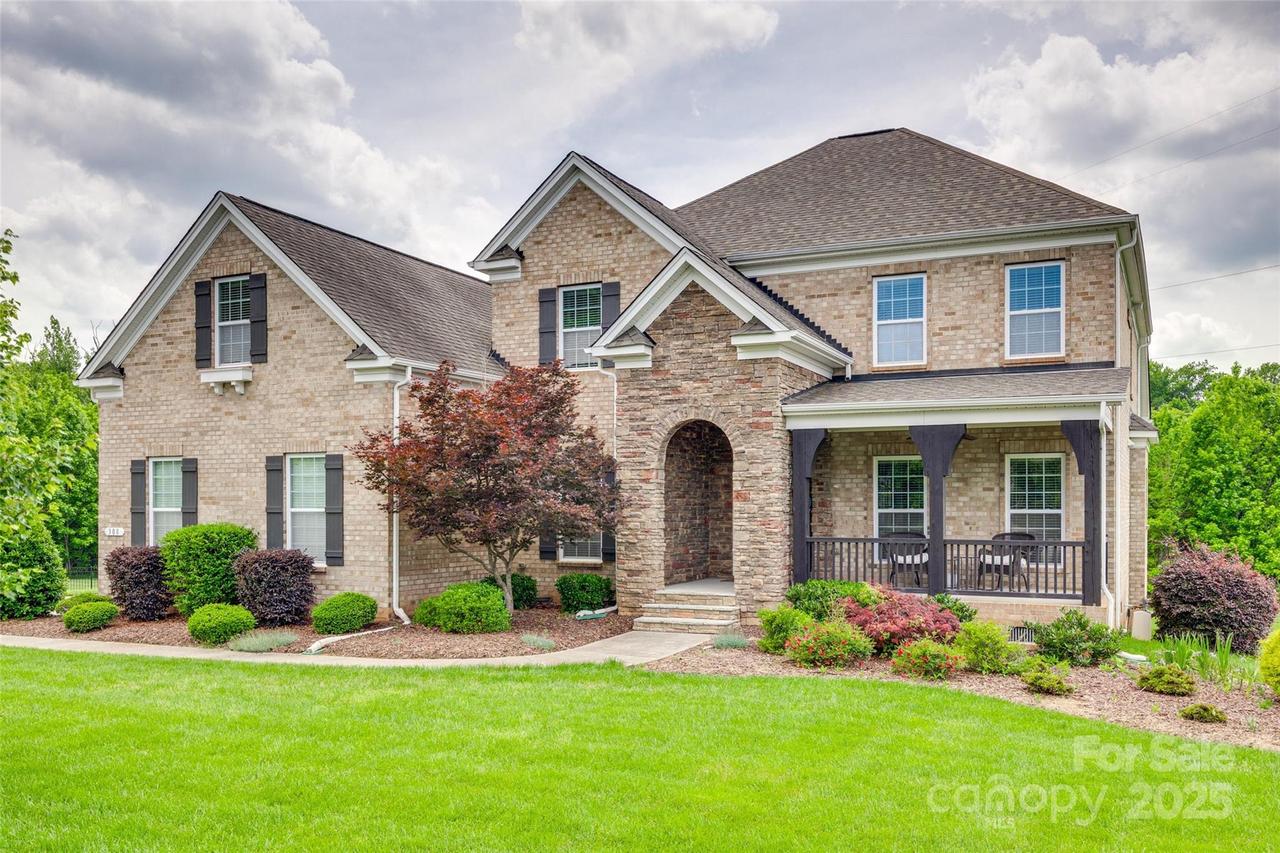 308 Hollister Estates Dr., Waxhaw, NC 28173