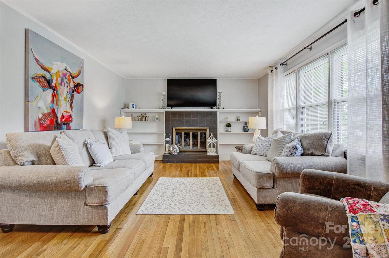 1019 Pennton Ave., Lenoir, NC 28645