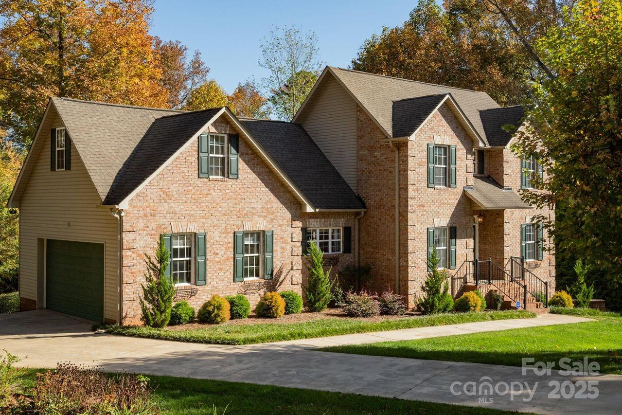 2101 Congress Ct., Kannapolis, NC 28083