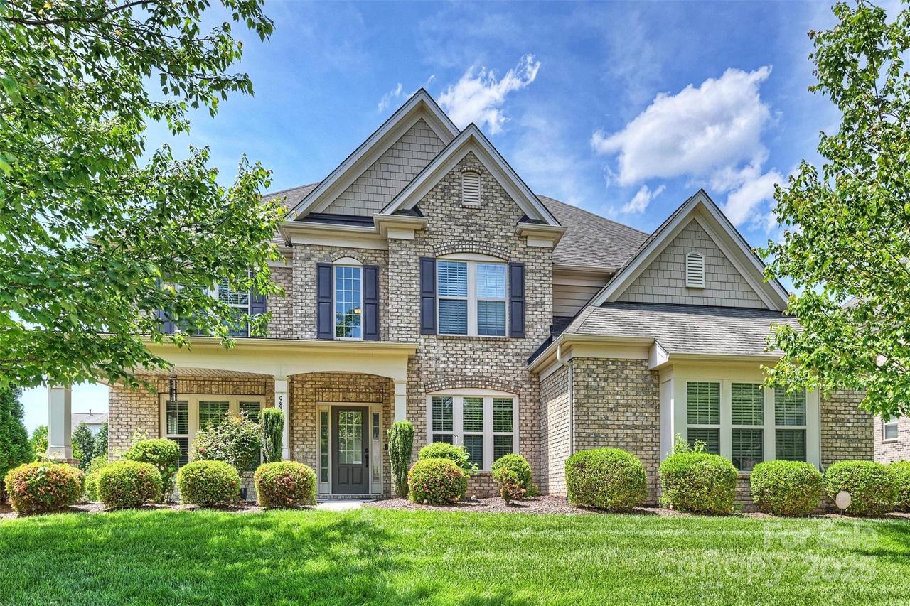 9825 Ardrey Woods Dr., Charlotte, NC 28277