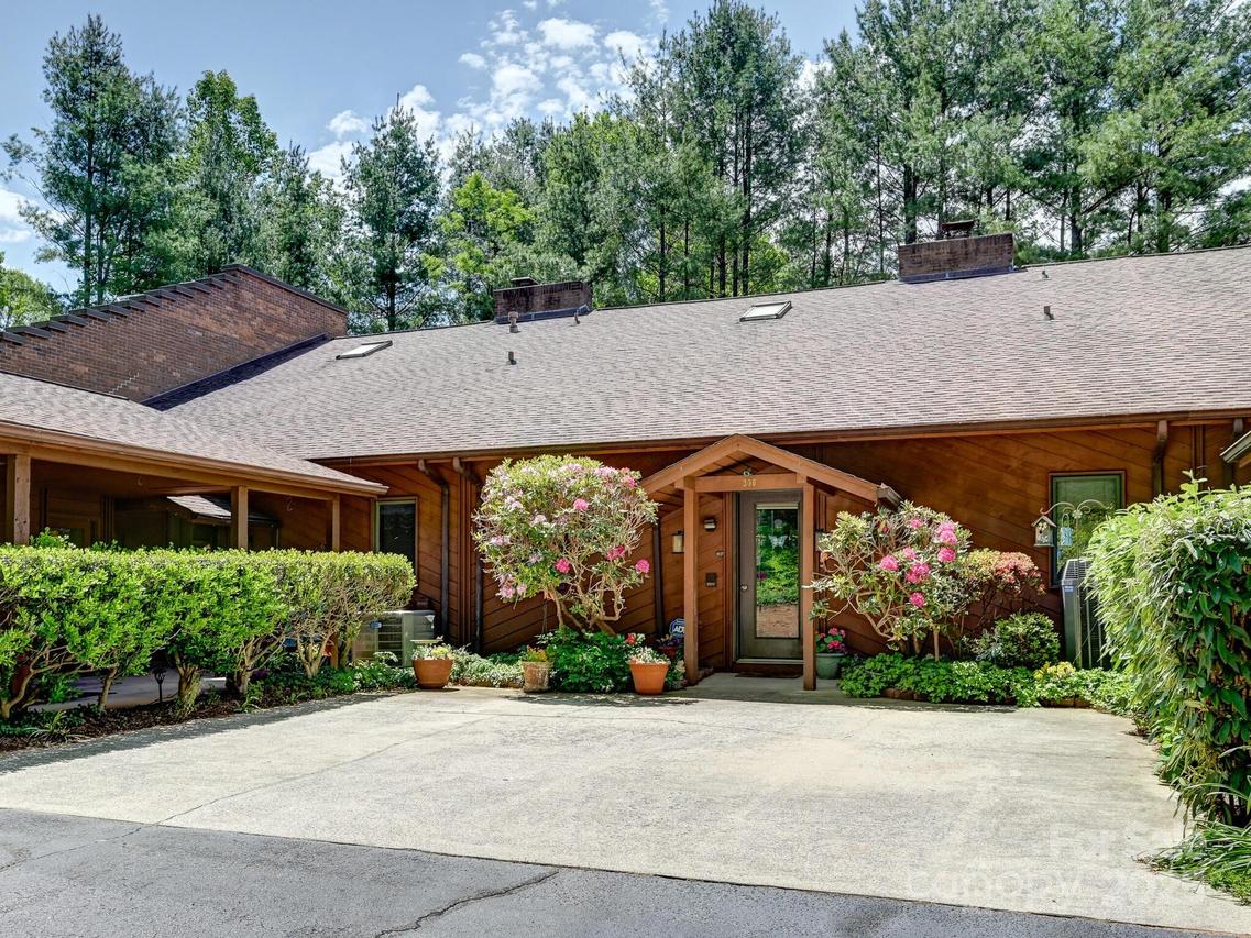 306 Woodfield Dr., Asheville, NC 28803