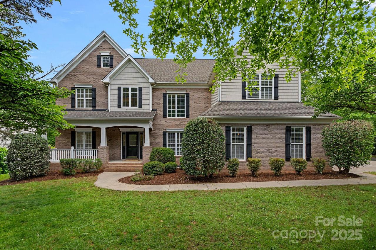 9624 Barnburgh Ln., Huntersville, NC 28078