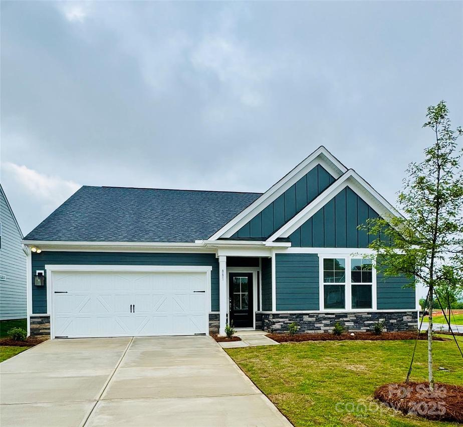 881 Exeter Dr., Sherrills Ford, NC 28673