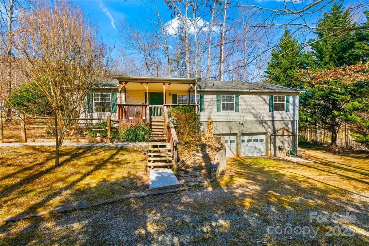 35 Evelyn Acres Dr., Asheville, NC 28806