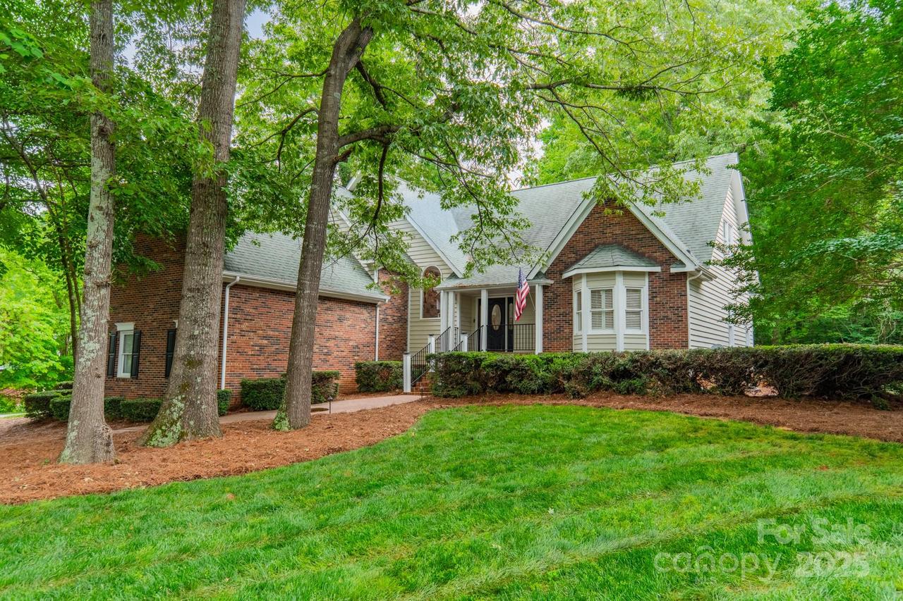 134 Lawrence Tee Ln., Mooresville, NC 28117