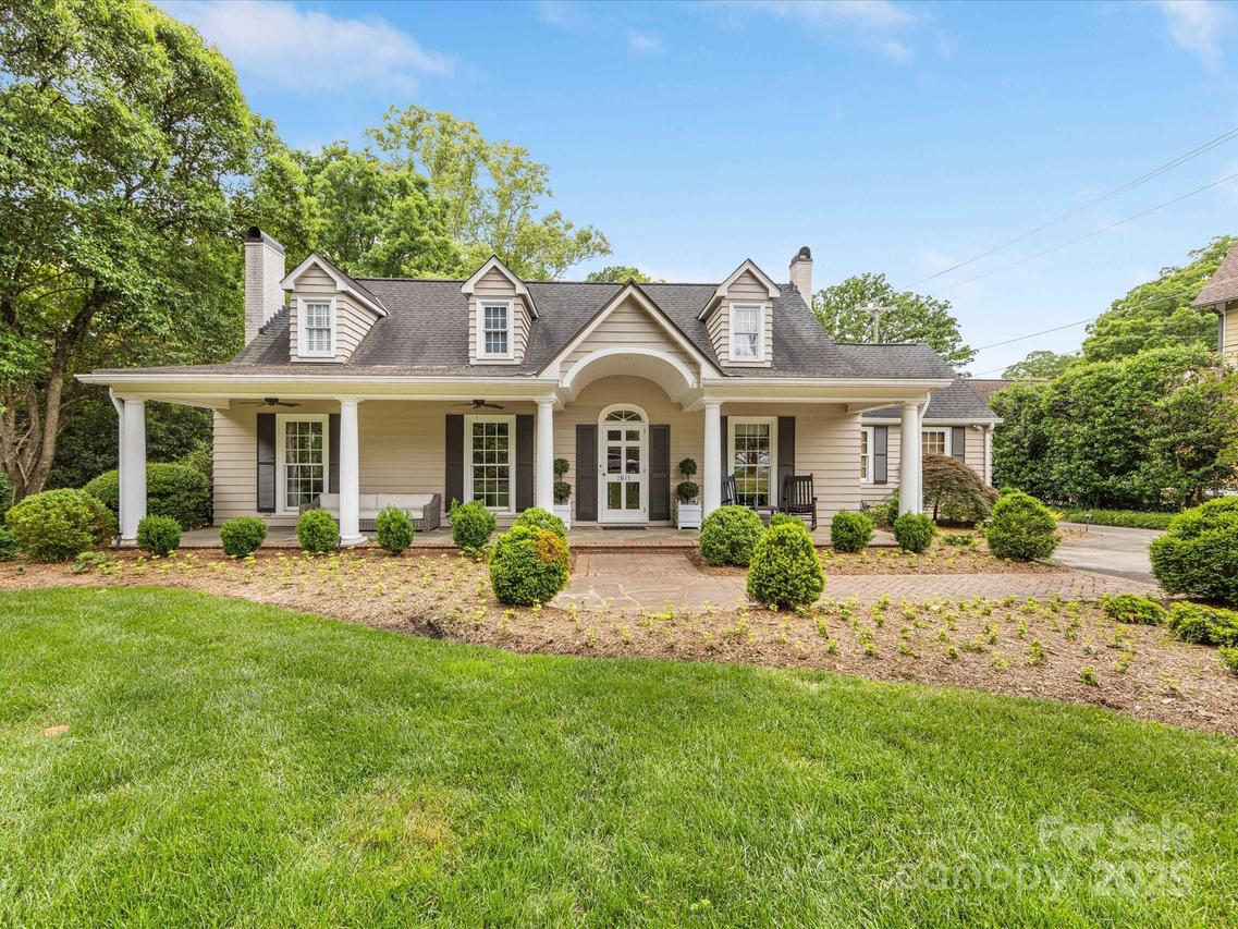 2611 Forest Dr., Charlotte, NC 28211