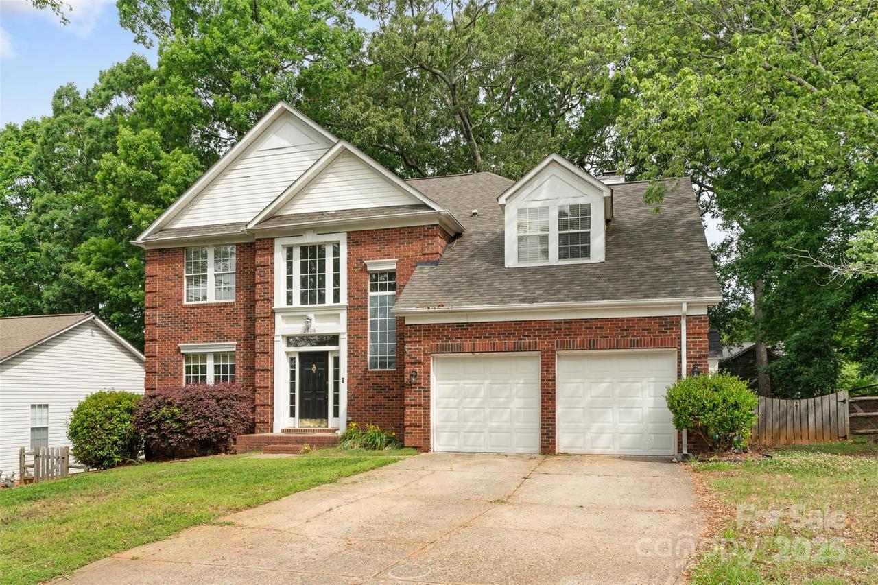2608 Yarrow Rd., Charlotte, NC 28213