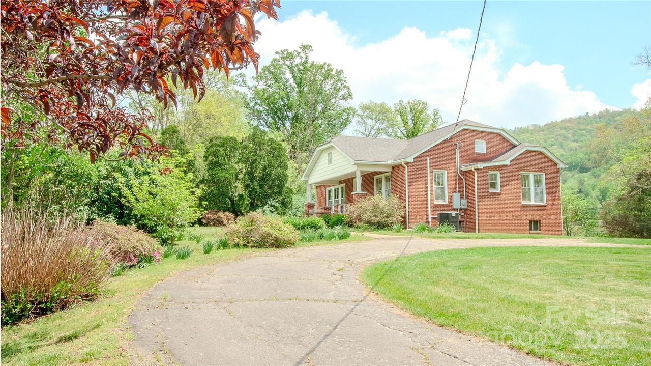 4680 E Old Clyde Rd., Clyde, NC 28721