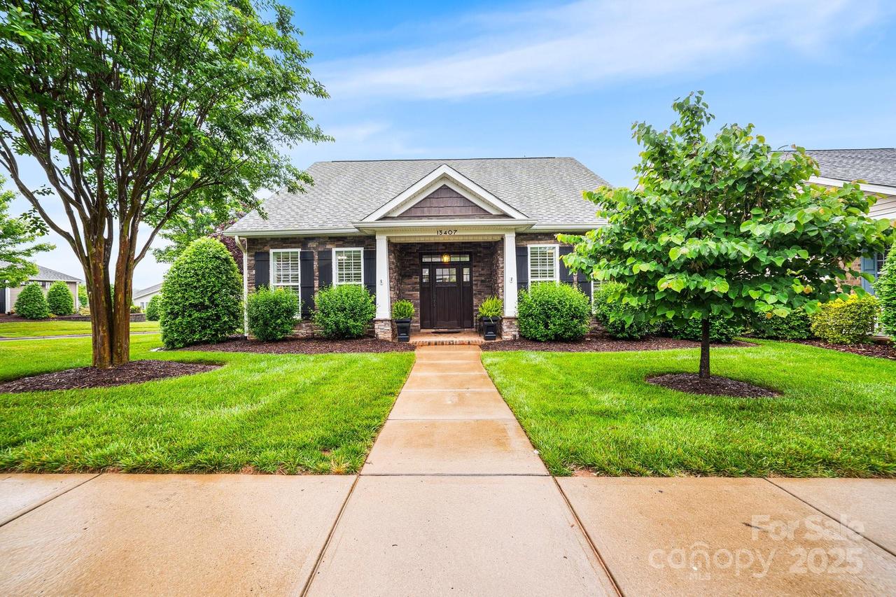 13407 Hazelbrook Ln., Cornelius, NC 28031