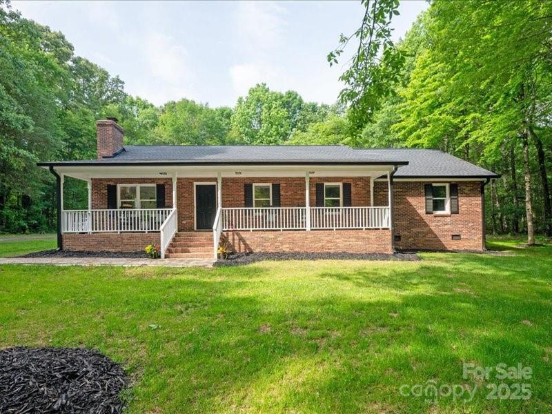 300 Hugh Crocker Rd., Matthews, NC 28104