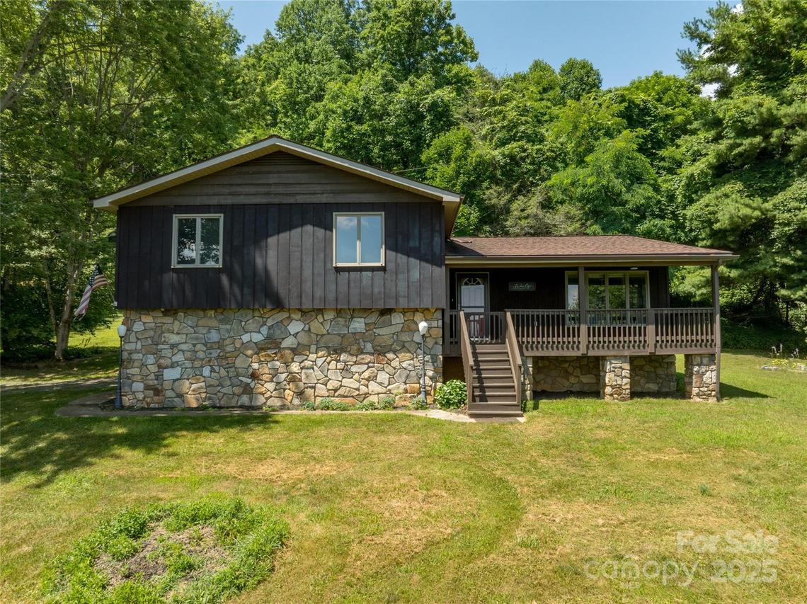 518 Acres View Dr. #31 & 36, Waynesville, NC 28786