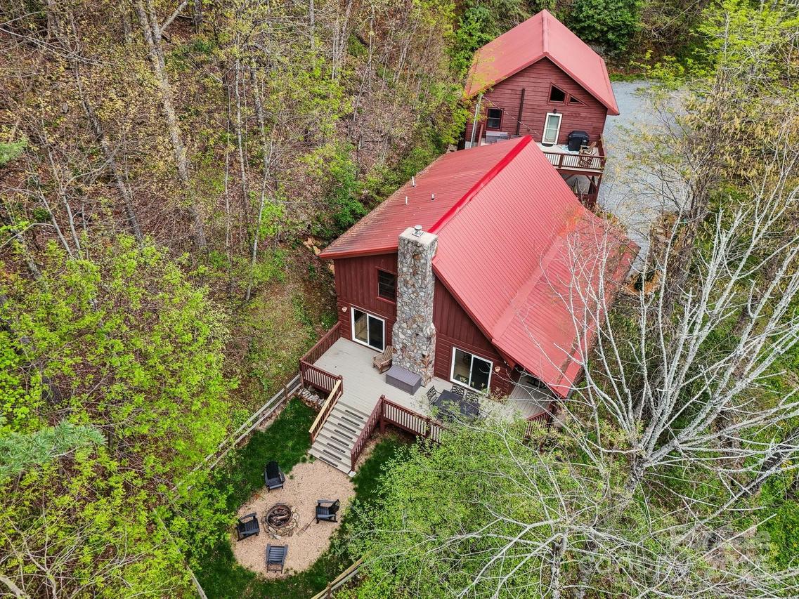 909 Niley Cook Rd., Blowing Rock, NC 28605