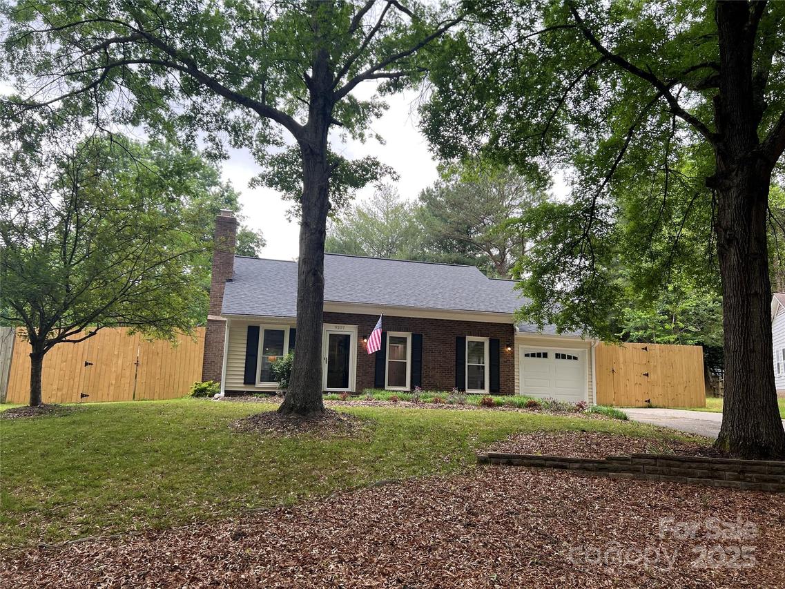 9207 Branson Ct., Charlotte, NC 28210