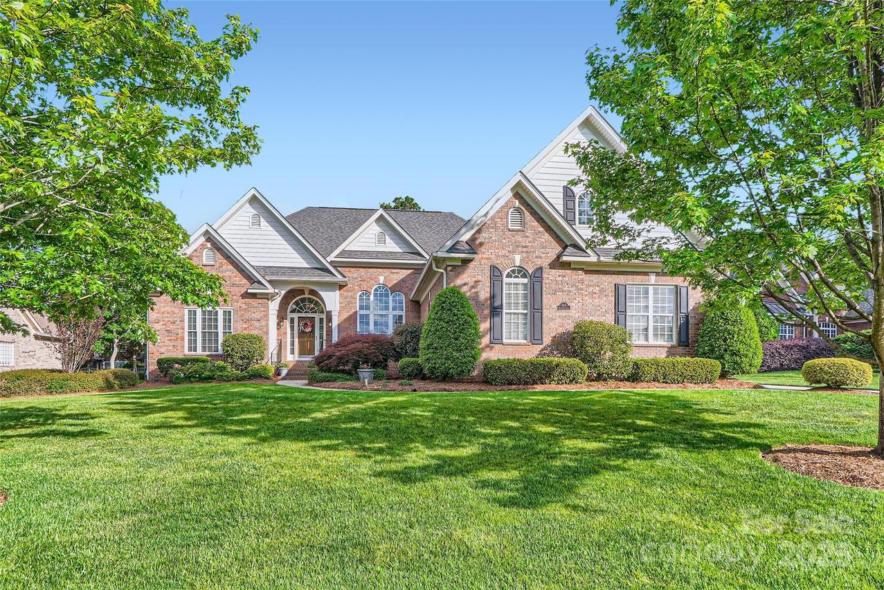 534 Ballymote Ct., Matthews, NC 28104