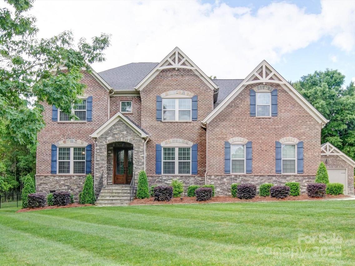 6004 Quintessa Dr., Matthews, NC 28104