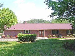 7102 Waters Edge Dr., Sherrills Ford, NC 28673
