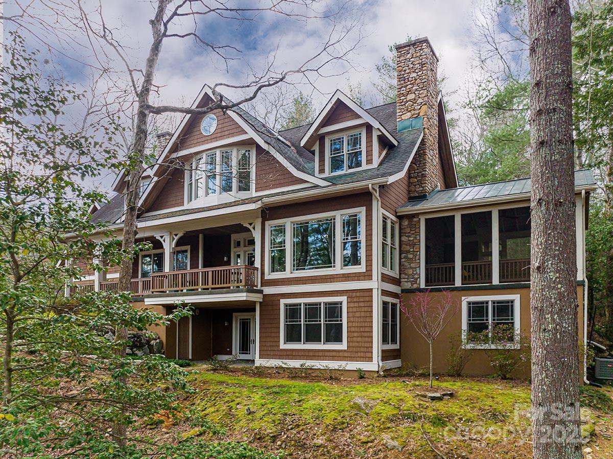 343 Racquet Club Rd., Asheville, NC 28803