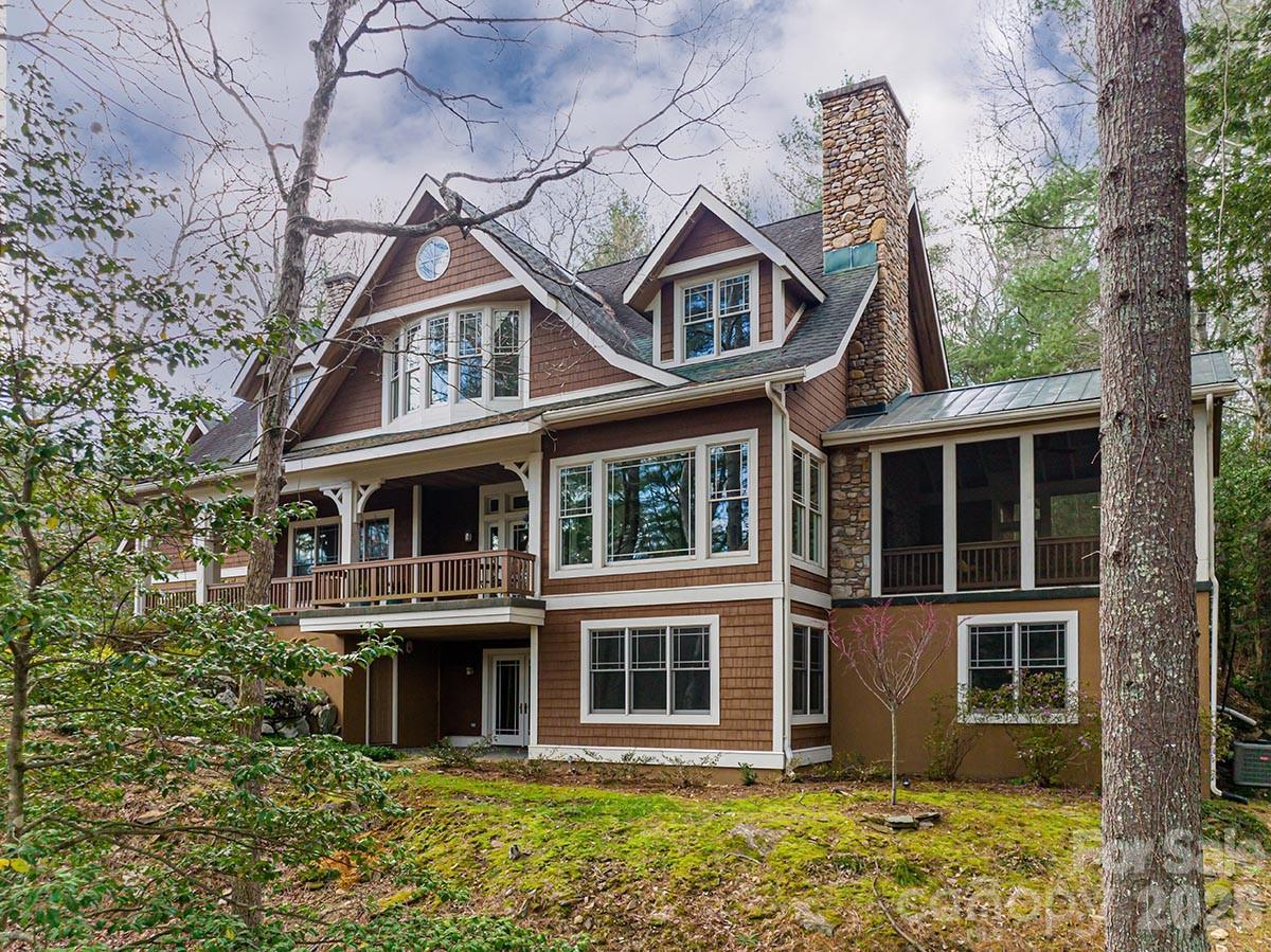 343 Racquet Club Rd., Asheville, NC 28803