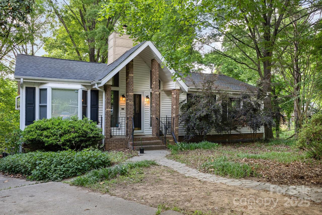1407 Jodhpur Ct., Charlotte, NC 28212