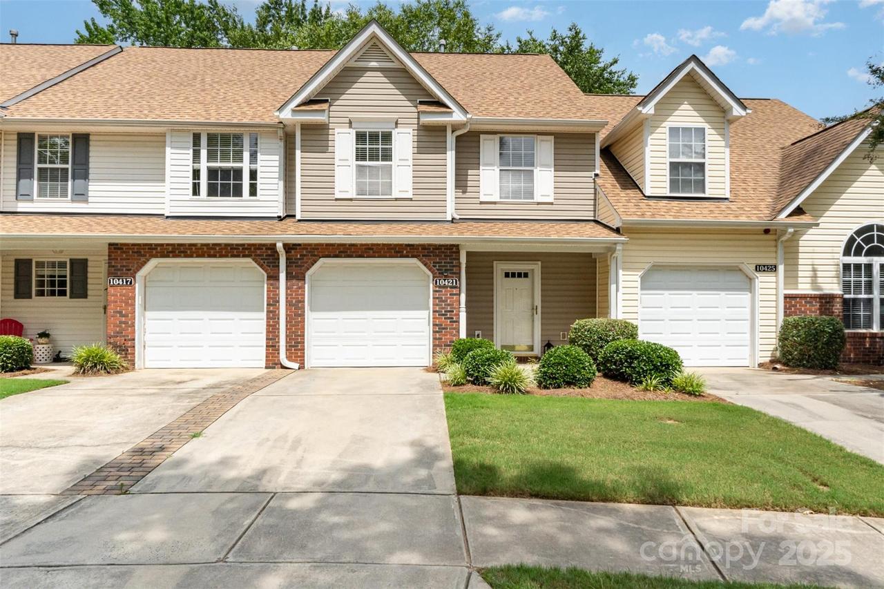 10421 Columbia Crest Ct., Charlotte, NC 28270
