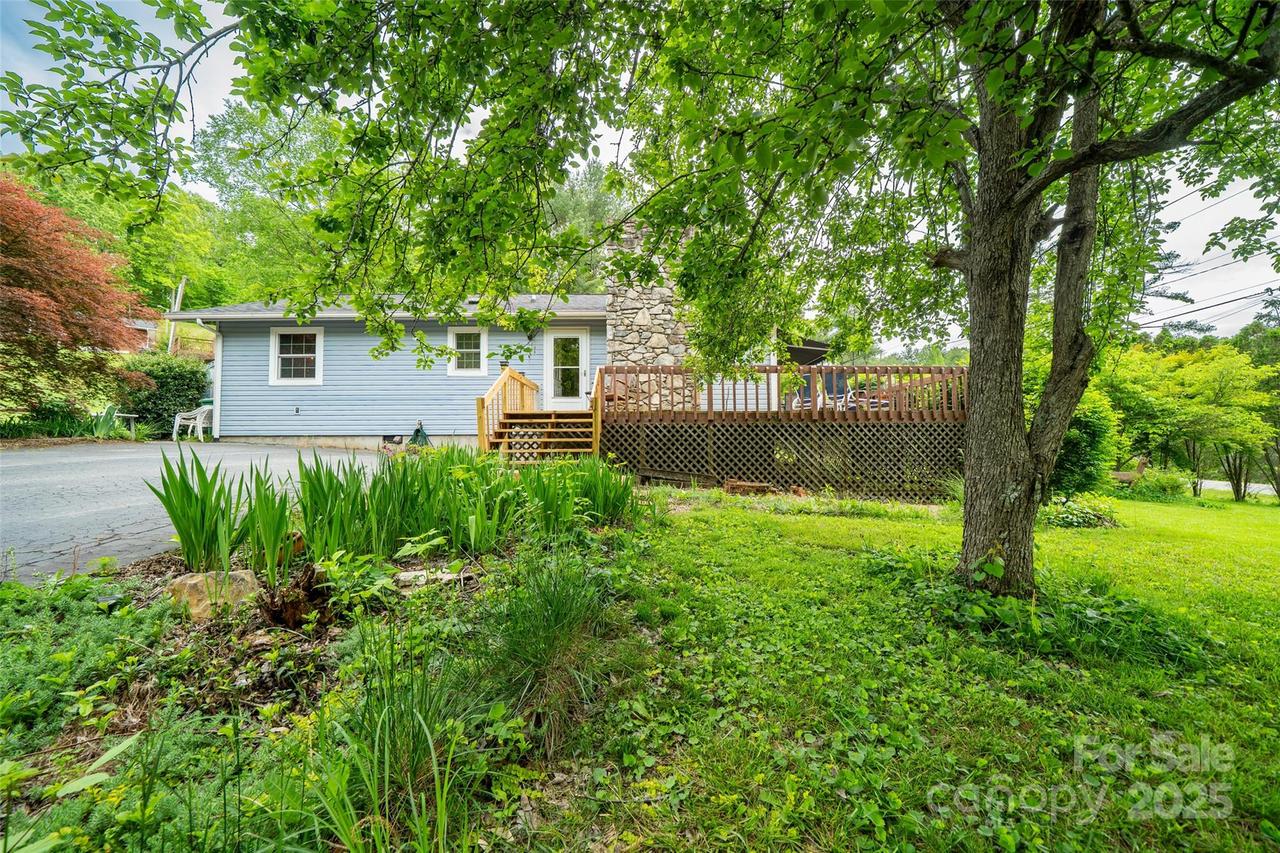 381 Old Mars Hill Hwy., Weaverville, NC 28787