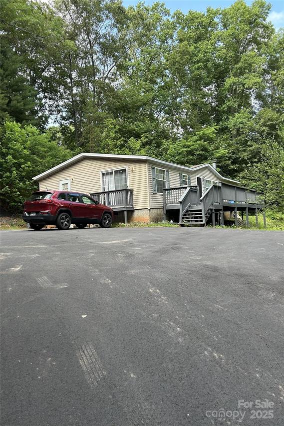 30 Pinners Cove Rd., Asheville, NC 28803