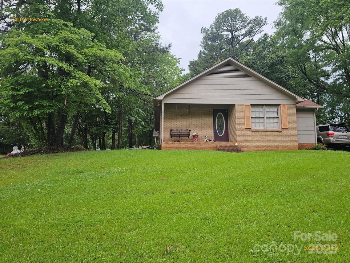 1700 Old Towne Ct., Charlotte, NC 28217