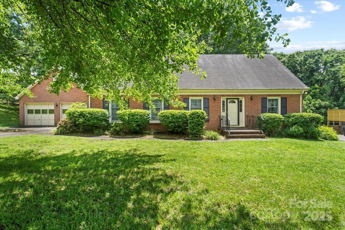 8017 Prince George Rd., Charlotte, NC 28210