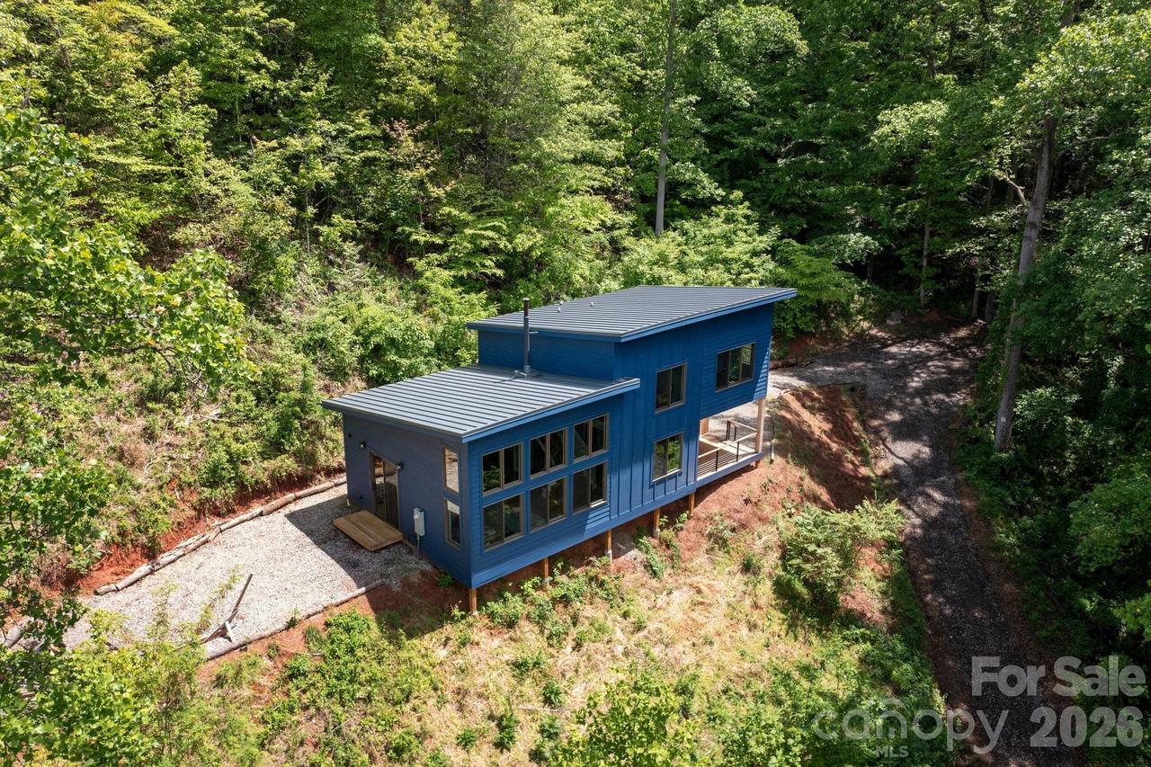 83 Mount Airy Rd., Marshall, NC 28753